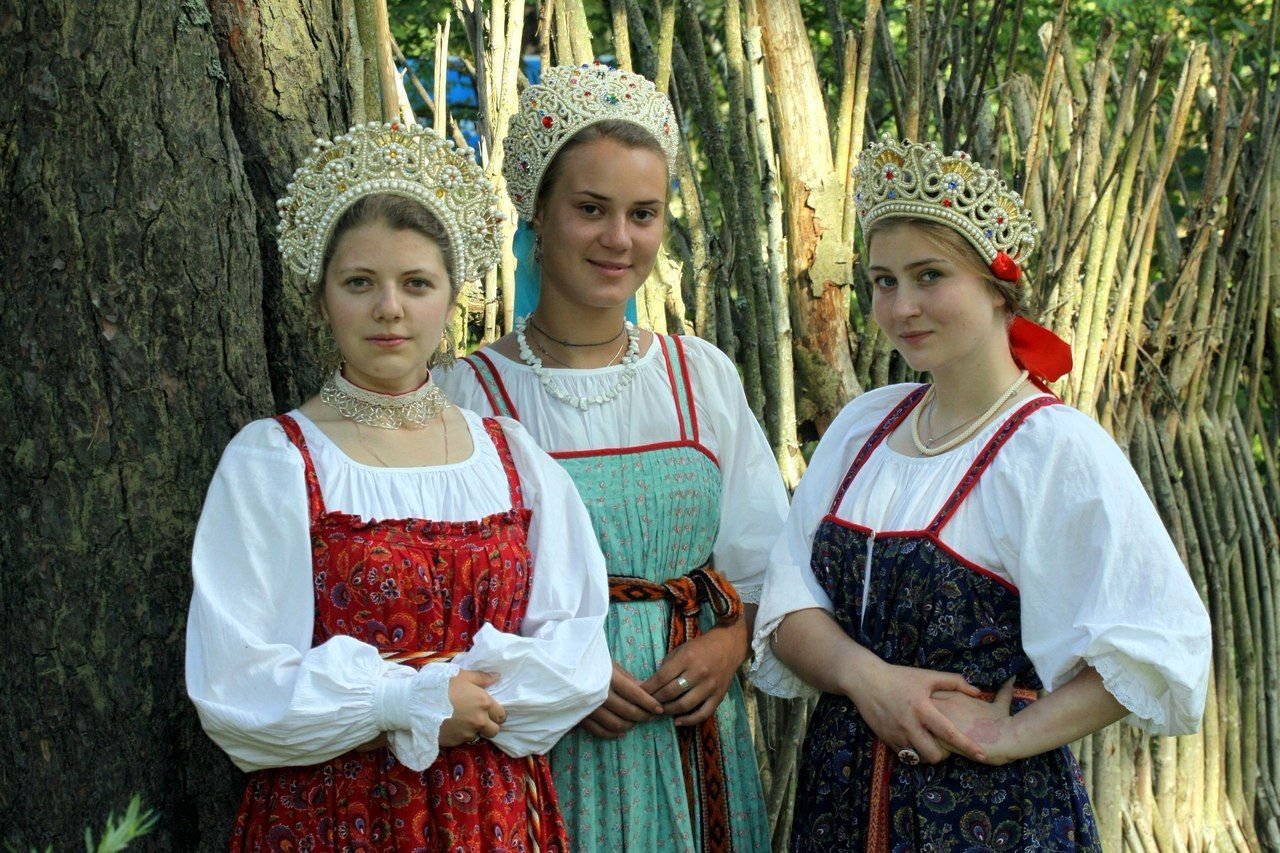 Sexy model Girls in Slavic costumes in Freetown